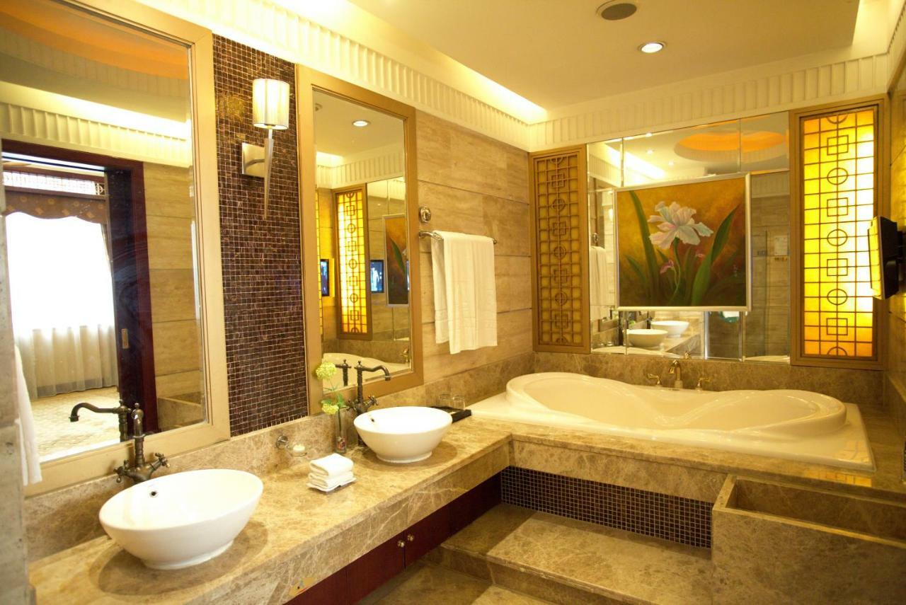 Harbour Metropolis Hotel Foshan Eksteriør billede